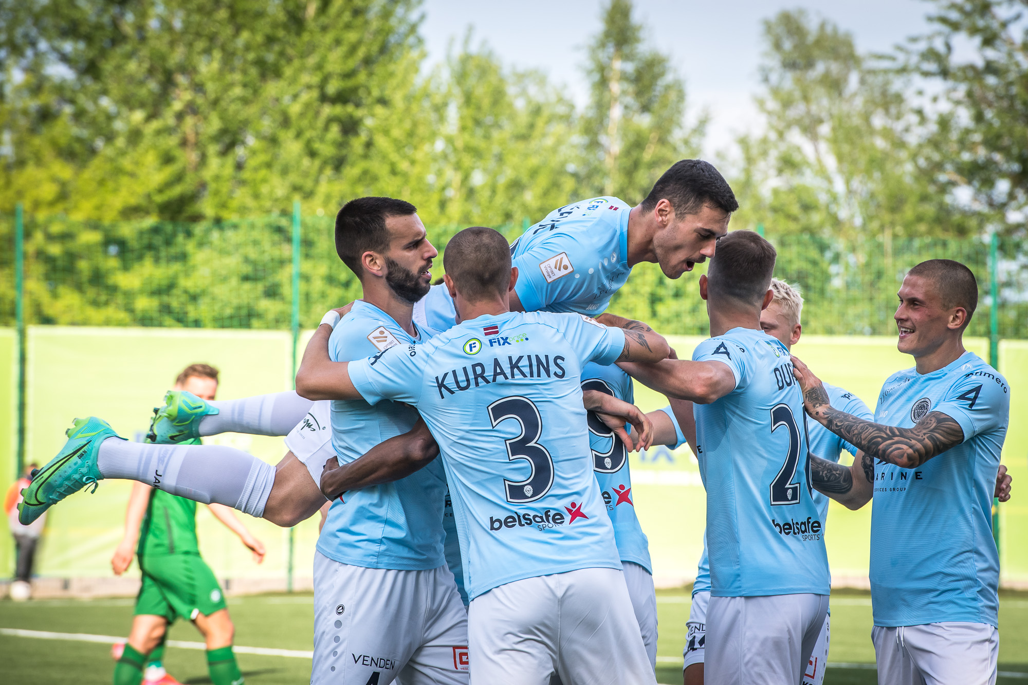 “Riga” FC svarīga uzvara pār “Valmieru”, Dānija izslēdz Krieviju un iekļūst 1/8 finālā – aizvadītās dienas aktualitātes