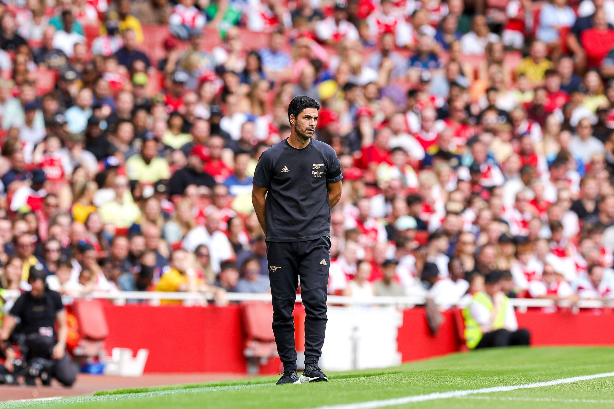 “Arsenal” treneris pirms spēles piekopj interesantu saliedēšanās taktiku